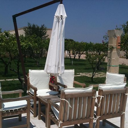 Masseria Li Campi Cavallino di Lecce Exterior foto