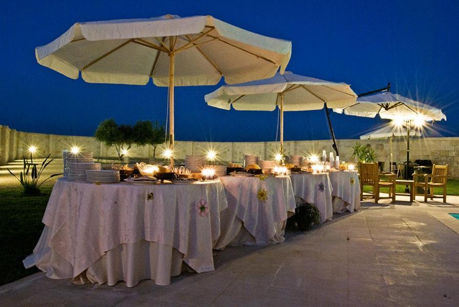 Masseria Li Campi Cavallino di Lecce Exterior foto