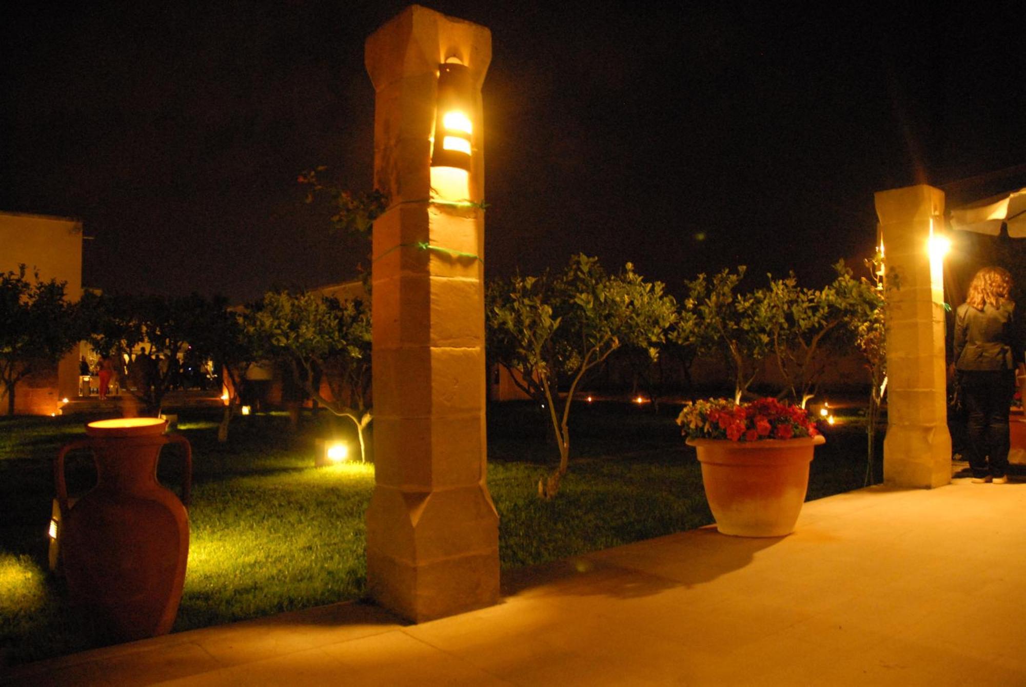 Masseria Li Campi Cavallino di Lecce Exterior foto