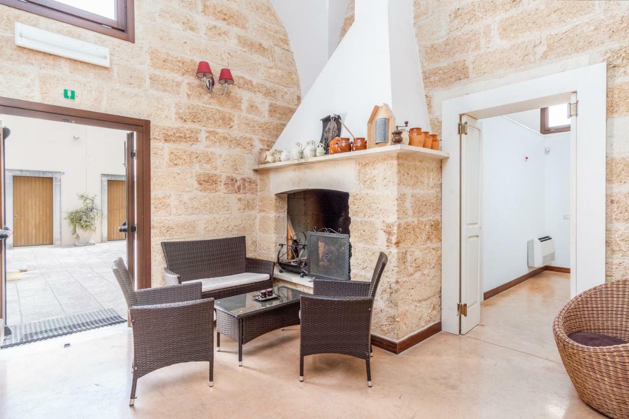 Masseria Li Campi Cavallino di Lecce Exterior foto